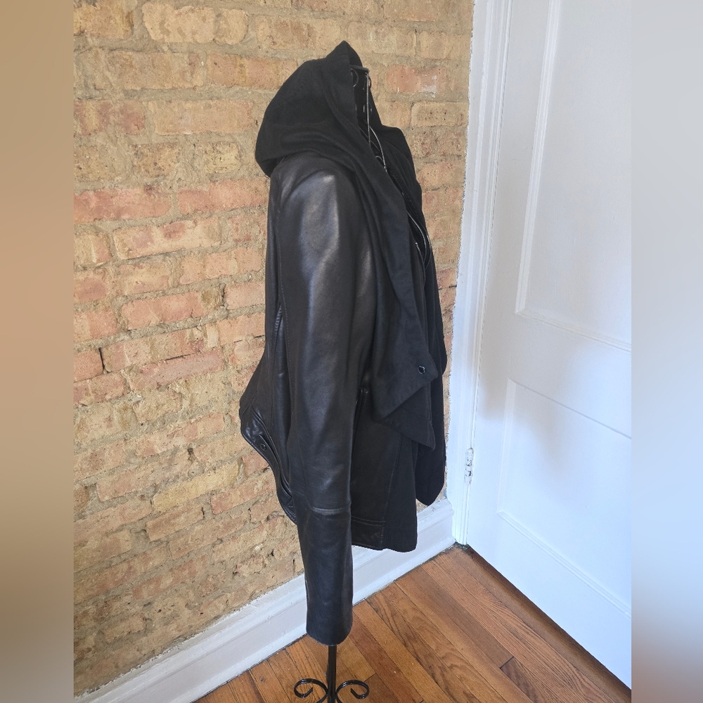 ♣️ Vince Camuto Black Leather Jacket with Shawl - New Zealand Lamb Leather - Picture 10 of 12